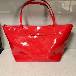 NWOT red Kate Spade bag. Open to negotiation! 😊